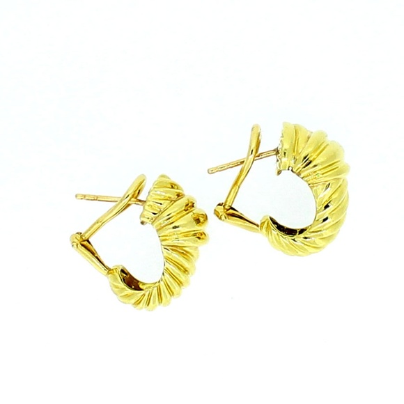 David Yurman Jewelry - David Yurman 18 Karat Yellow Gold Shrimp Earrings